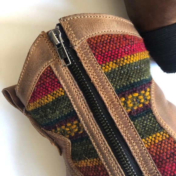 NWOT, Born Moe3 Western Boots - Picture 11 of 13